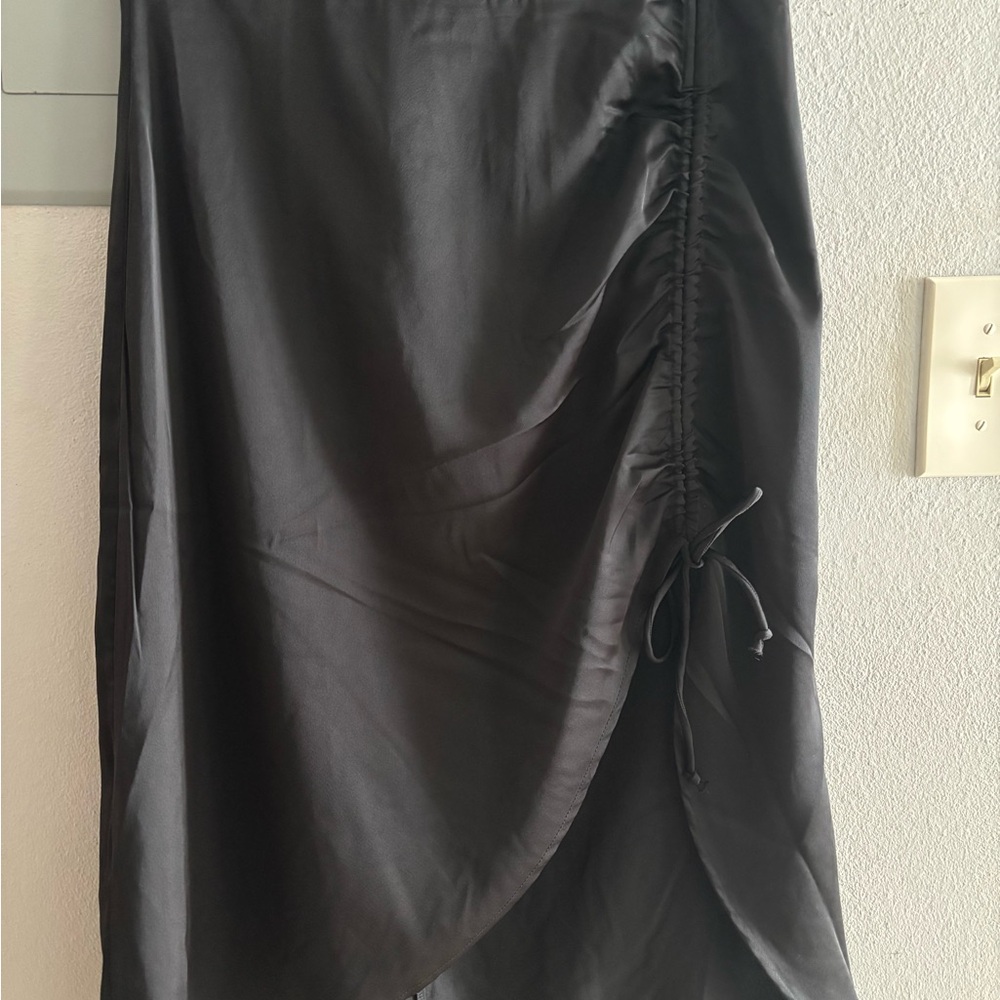 Elegant Black Ruched Skirt